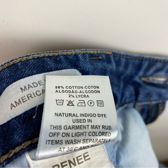 DL1961 Renee Medium Wash Blue Distressed Denim Shorts Women’s Size 28 - Picture 6 of 8